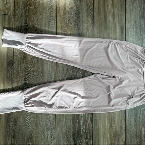 Zyia Lilac Jogger/Bottle 2
Women's Size S/ Pockets Athletic
Casual Soft - Picture 12 of 16